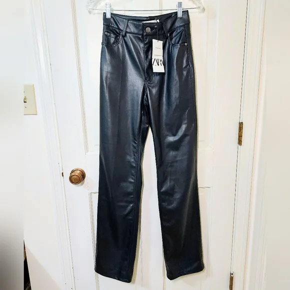 NWT Zara Vegan Leather High-rise 90s Wide Leg Pants, Size 2 - Picture 4 of 12